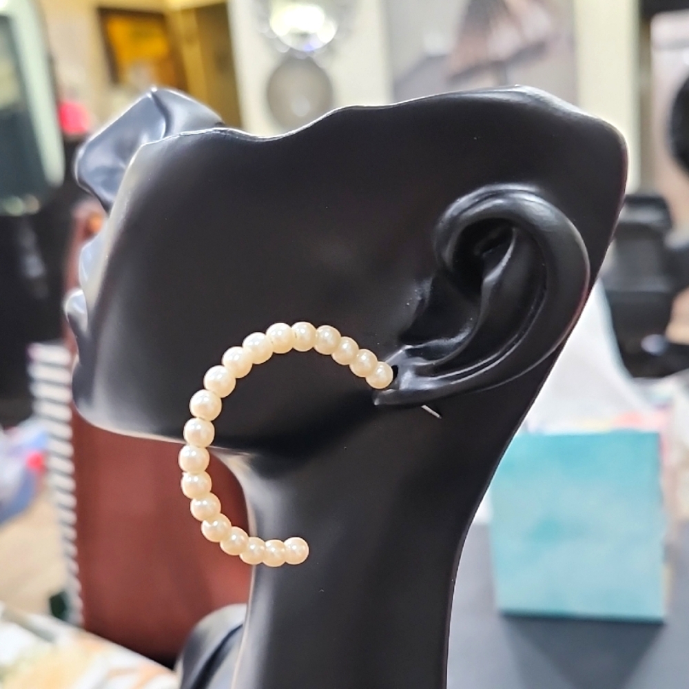 FAUX PEARL HOOP EARRINGS